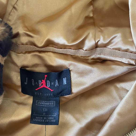 Air Jordan Court to Runway Leopard Print Pullover Hoodie. Size S. Style:CW6480-7 - Picture 5 of 7